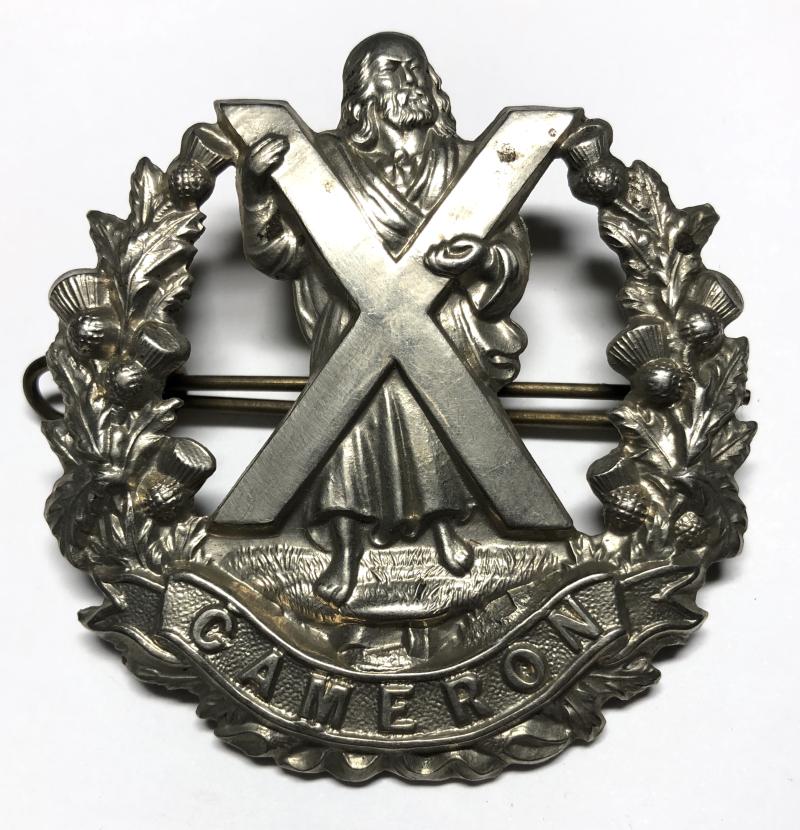 Queen's Own Cameron Highlanders WW1 glengarry badge.