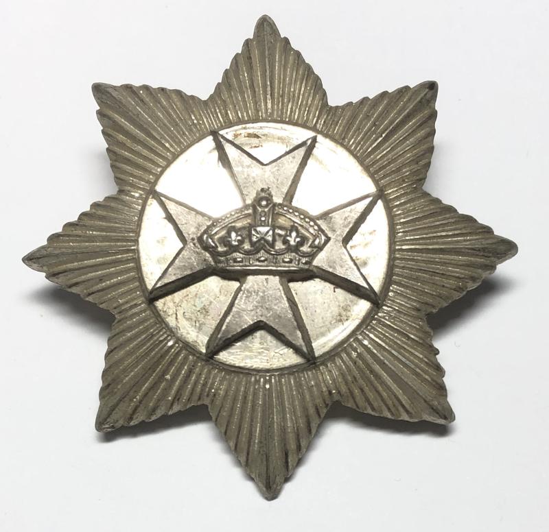Australia Queensland military slouch hat badge.