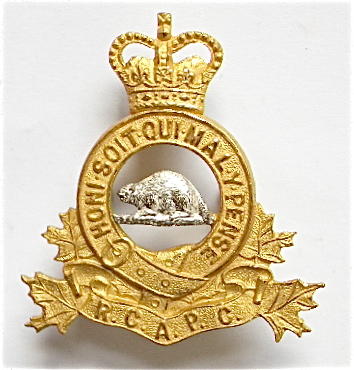 Royal Canadian Army Pay Corps EIIR Officer?s cap badge