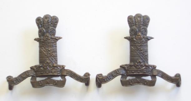 11th Prince Albert?s Own Hussars pair of post 1902 OSD bronze collar badges.