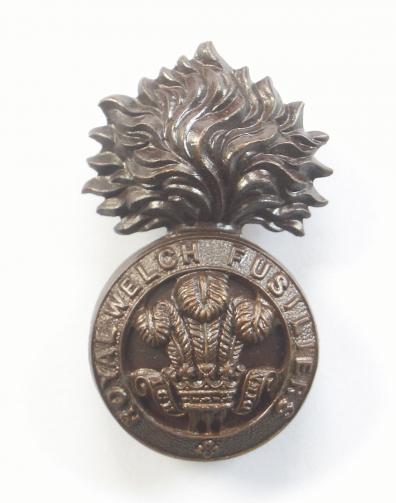 Royal Welch Fusiliers WW2 period Officers OSD Bronze Cap Badge.