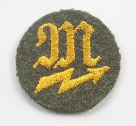 WW2 German Third Reich Nachrichten Mechaniker Trade Badge.