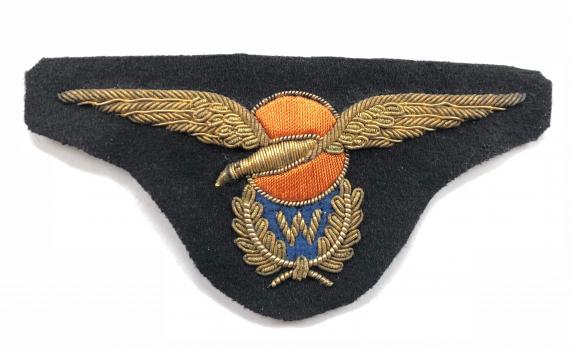 WW2 Netherland Army Air Service combined Pilot / Observer's wing.