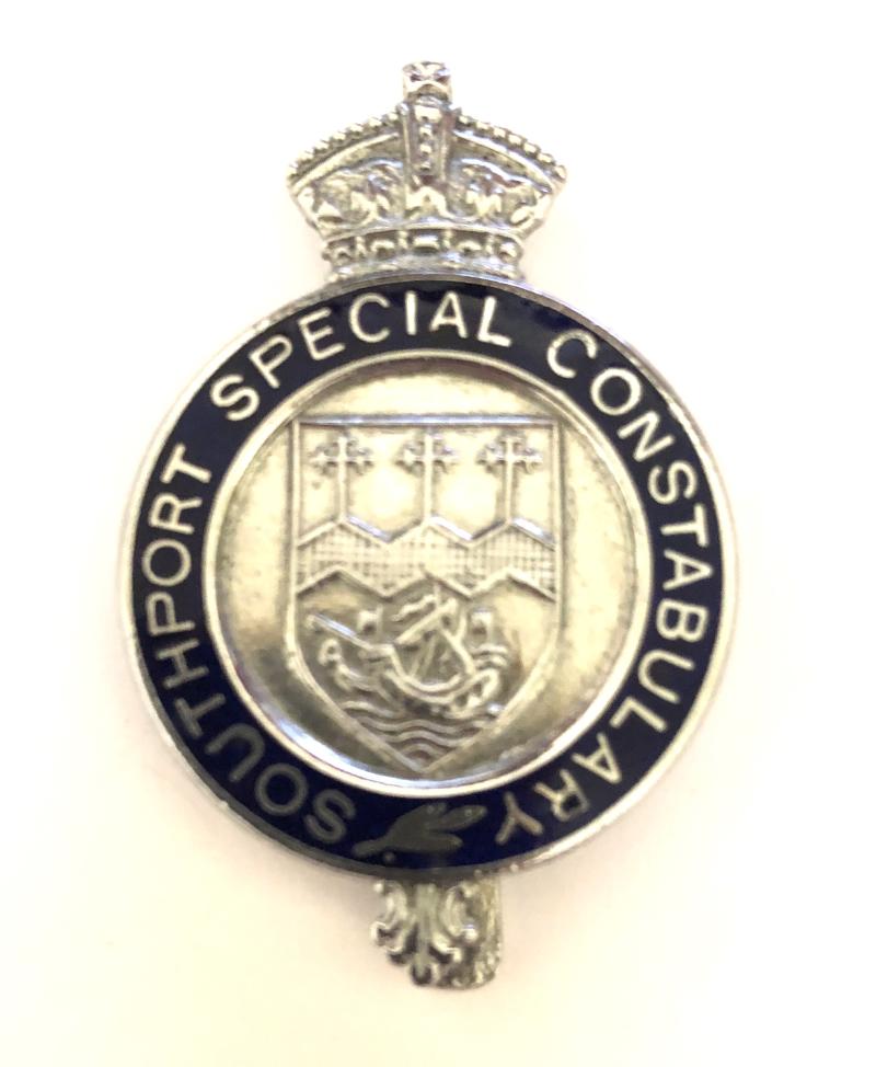 Southport Special Constabulary Police WW2 era Cap Badge.