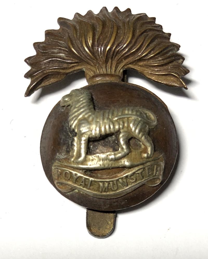 Royal Munster Fusiliers WW1 cap badge.
