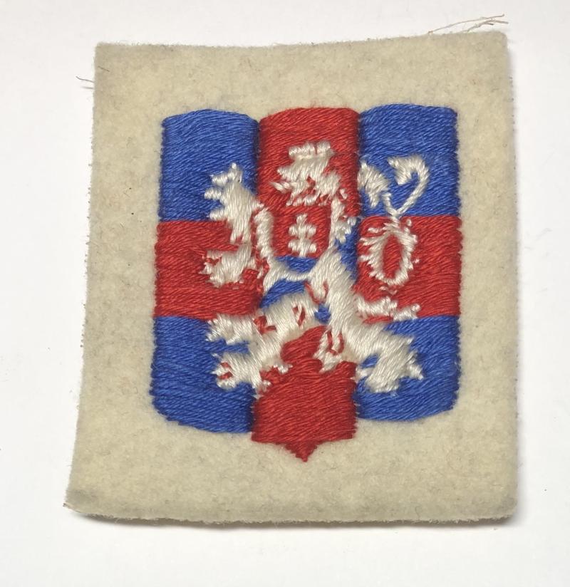 1st Czechoslovak Independent Armoured Brigade Group WW2 cloth embroidered formation sign circa 1943-45.