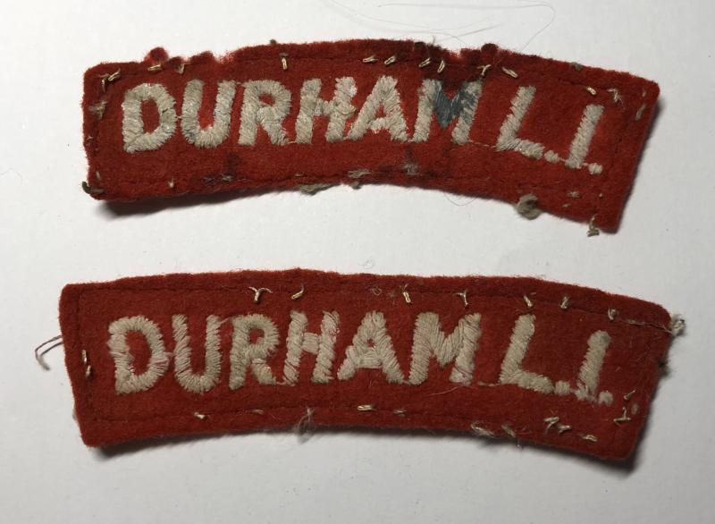 DURHAM L.I. pair of DLI cloth shoulder titles.