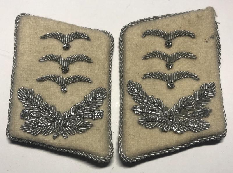German Third Reich Herman Goring Division pair of Hauptmann's collar patches