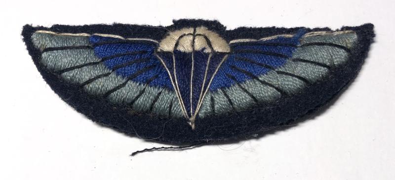 SAS WW2 Special Air Service cloth parachute/operations qualification wing.