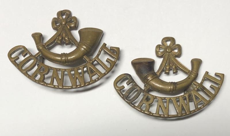Duke of Cornwall's Light Infantry facing pair of shoulder titles,