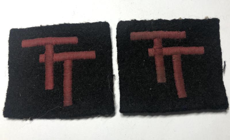 50th Division pair WW2 formation signs.