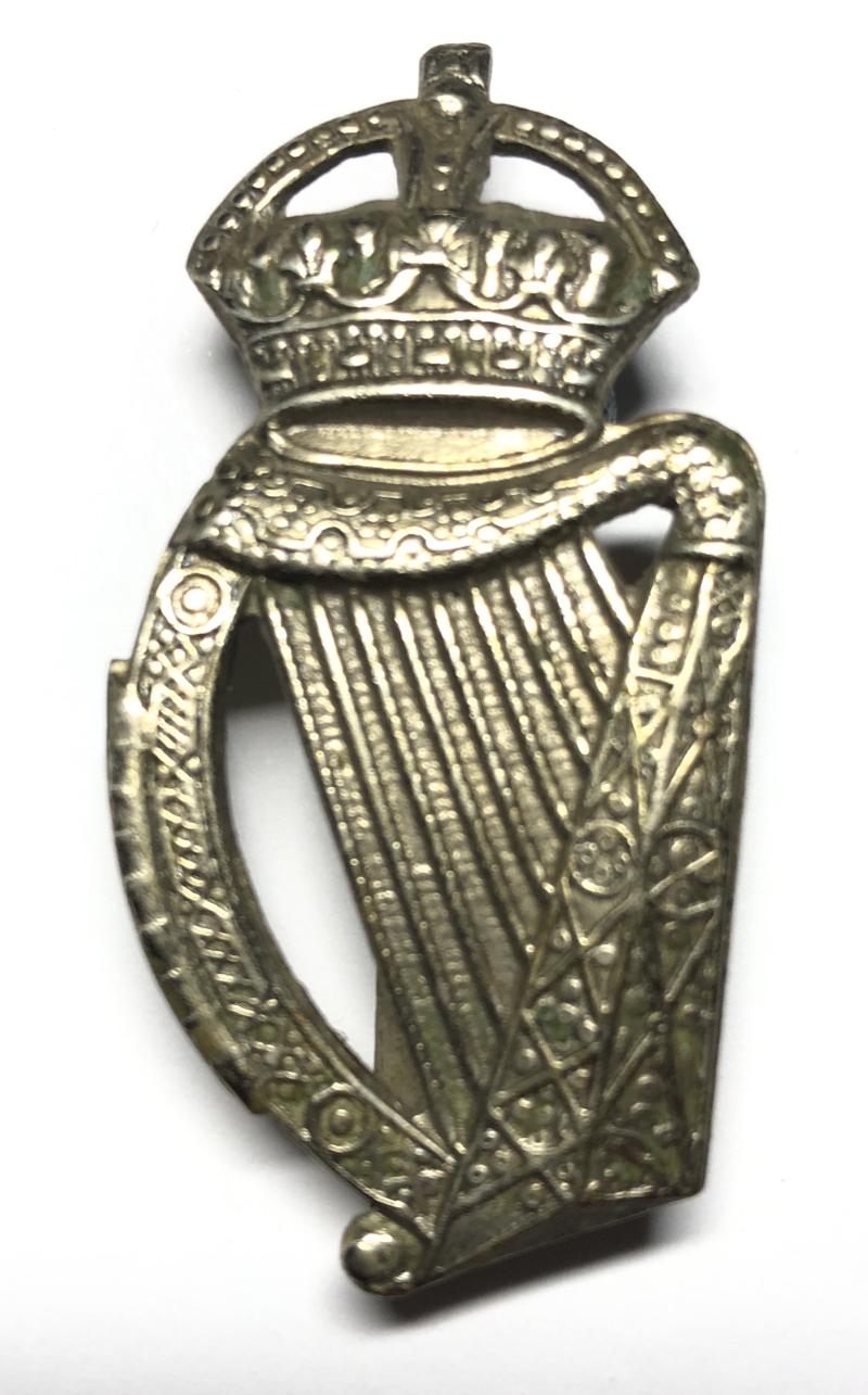 London Irish Rifles WW2 cap badge.