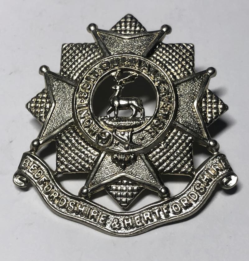 Bedfordshire & Hertfordshire Regiment WW2 era cap badge.