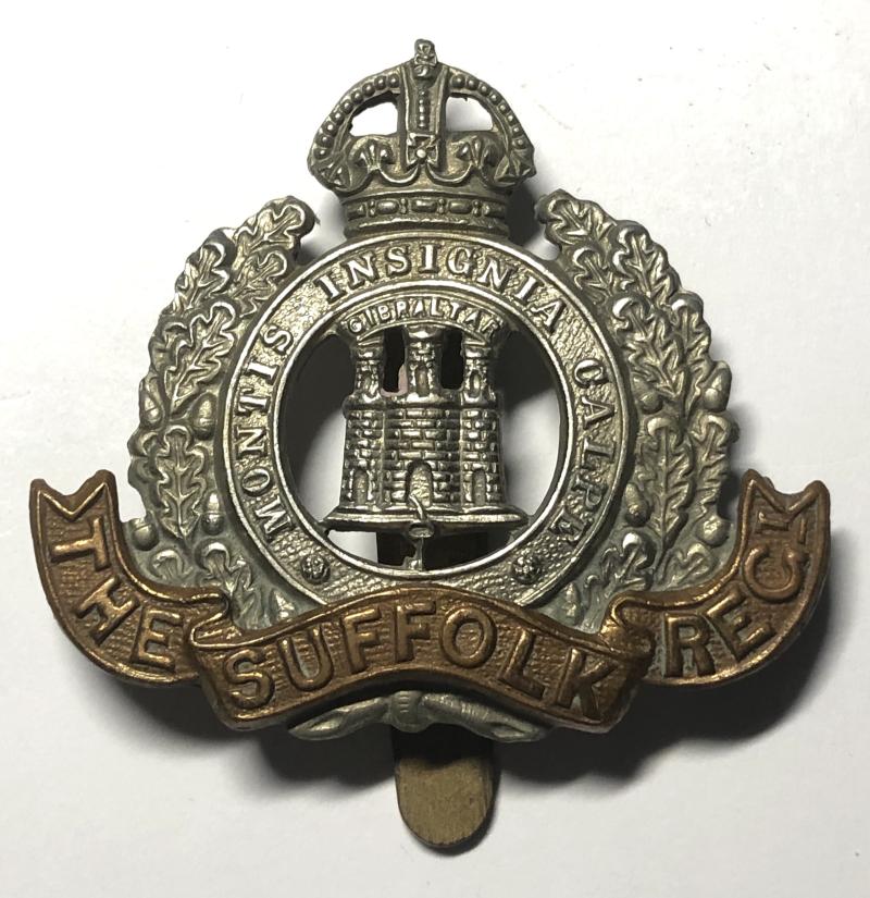 Suffolk Regiment WW1 / WW2 era cap badge.