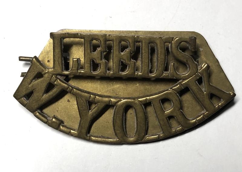 LEEDS / W.YORK WW1 Kitchener’s Army “Leeds Pals” shoulder title.