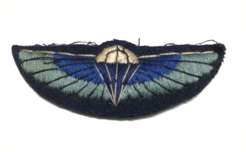 SAS WW2 Special Air Service cloth parachute/operations qualification wing.
