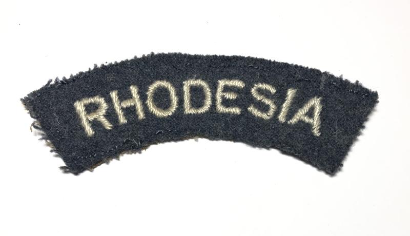 RHODESIA WW2 RAF Nationality shoulder title.