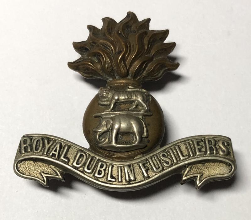 Royal Dublin Fusiliers Irish Victorian / Edwardian cap badge.