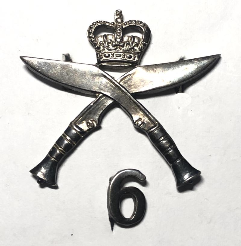 6th Queen Elizabeth's Own Gurkha Rifles Officer's beret badge c. 1960-94.