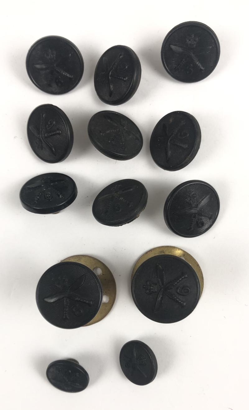 6th Queen Elizabeth's Own Gurkha Rifles buttons c. 1960-94.