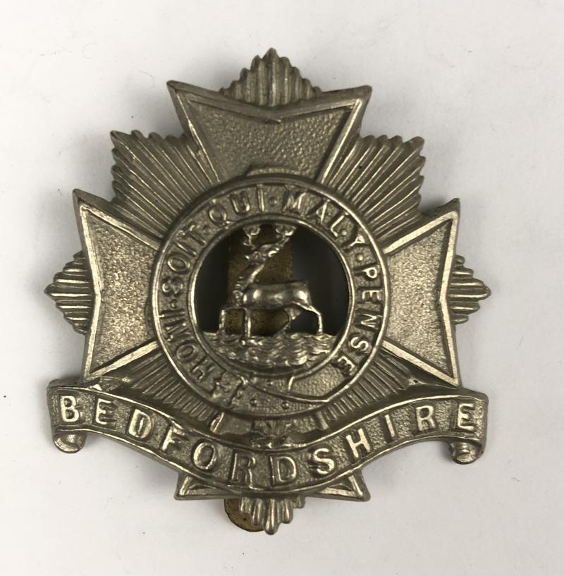 Bedfordshire Regiment Miliitia Battalions cap badge.