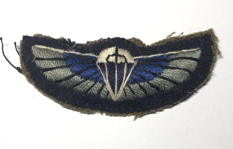 SAS WW2 Special Air Service cloth parachute / operations  	qualification wing.