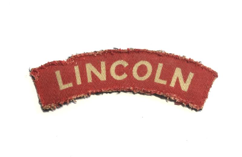 LINCOLN WW2 Lincolnshire Regiment printed infantry shoulder title
