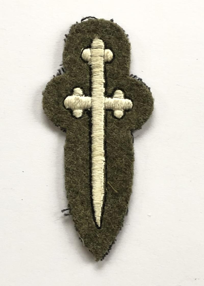 2nd Canadian Armoured Brigade WW2 1st pattern cloth formation sign badge.