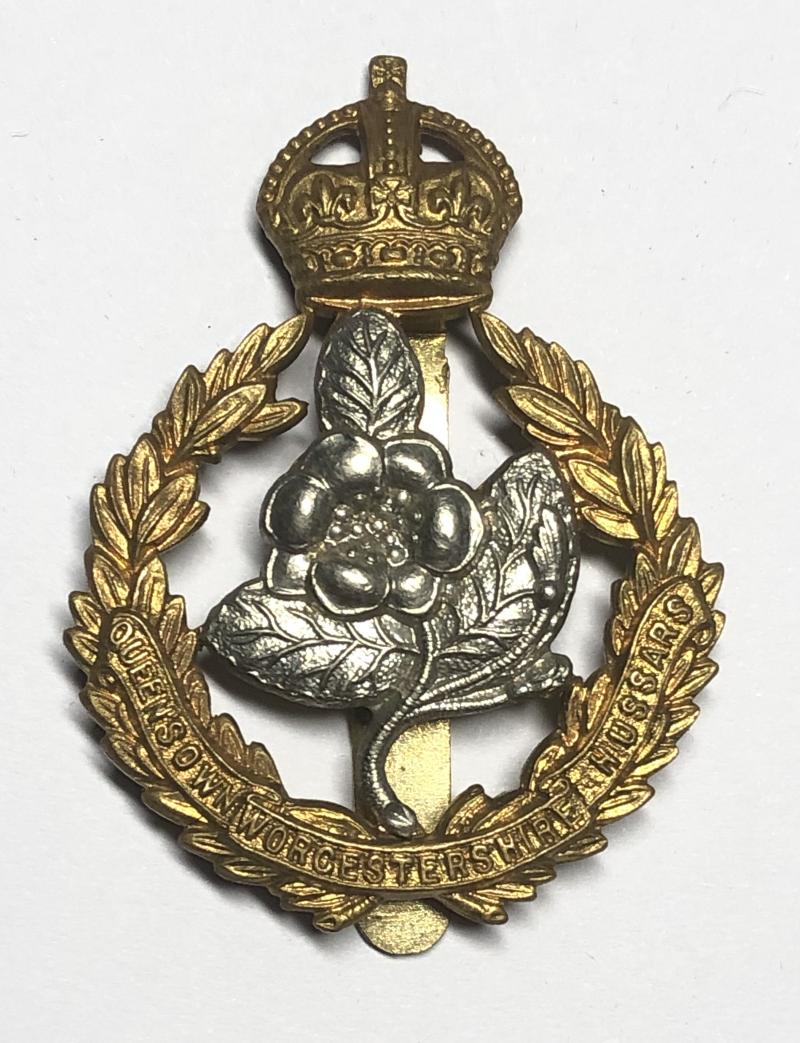 Queen's Own Worcestershire Hussars cap badge by Gaunt.
