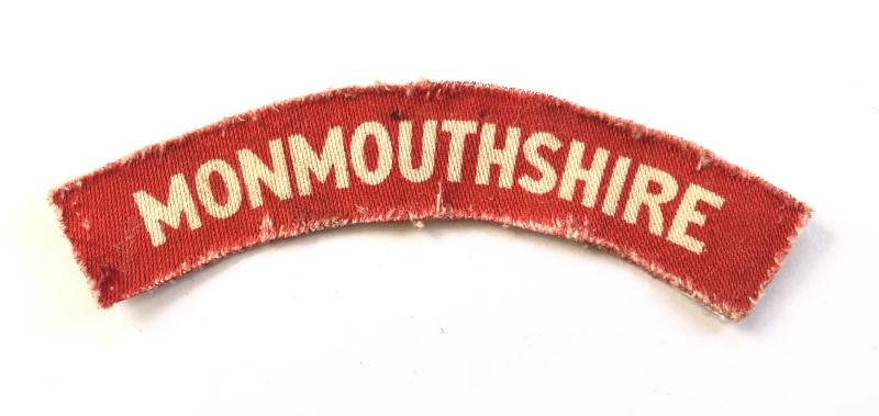MONMOUTHSHIRE WW2 printed Welsh infantry shoulder title.
