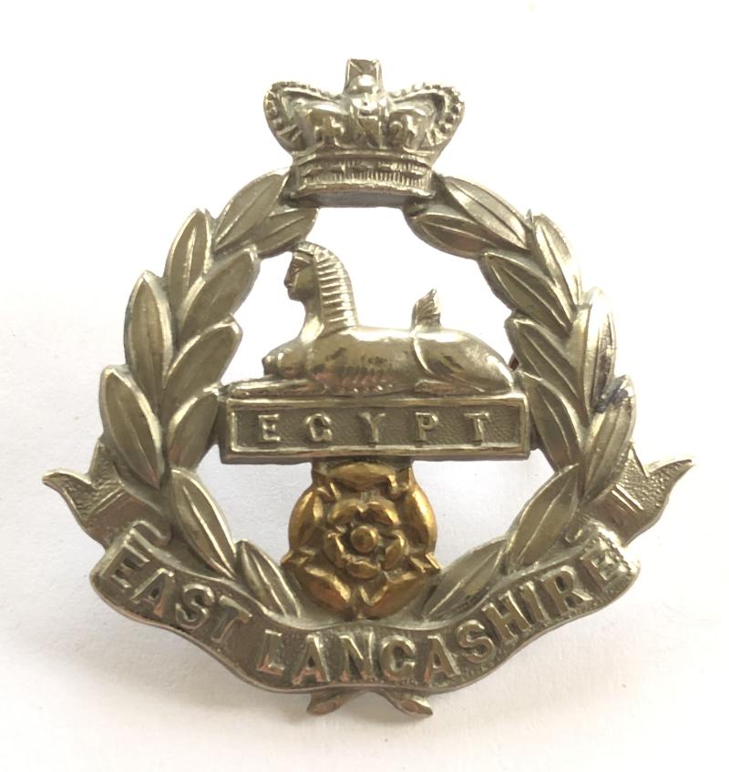 East Lancashire Regiment Victorian cap badge c.1896-1901.