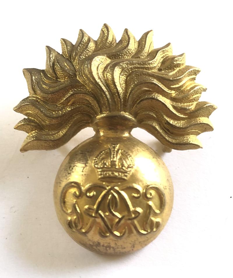 Grenadier Guards WW2 GVIR Sergeants cap badge.