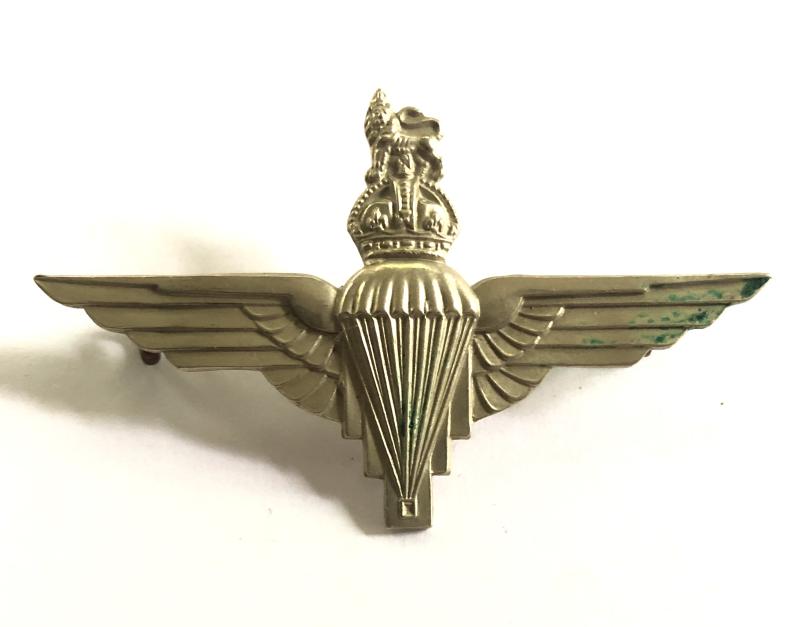 Parachute Regiment WW2 beret badge.