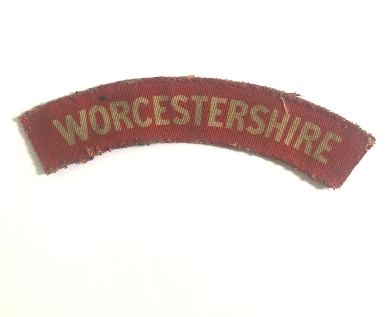 WORCESTERSHIRE WW2 printed Welsh infantry shoulder title c. 1943-45.