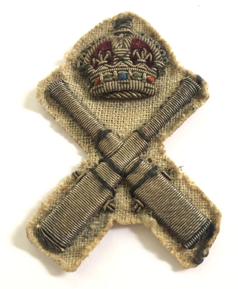 Instructor of Gunnery, Artillery sleeve badge.